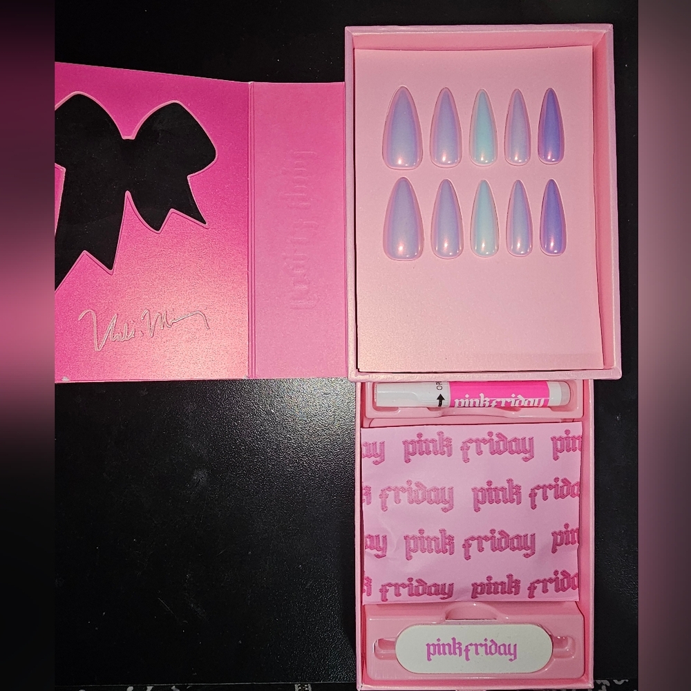 Pink Friday Nail Set - Picture 3 of 7